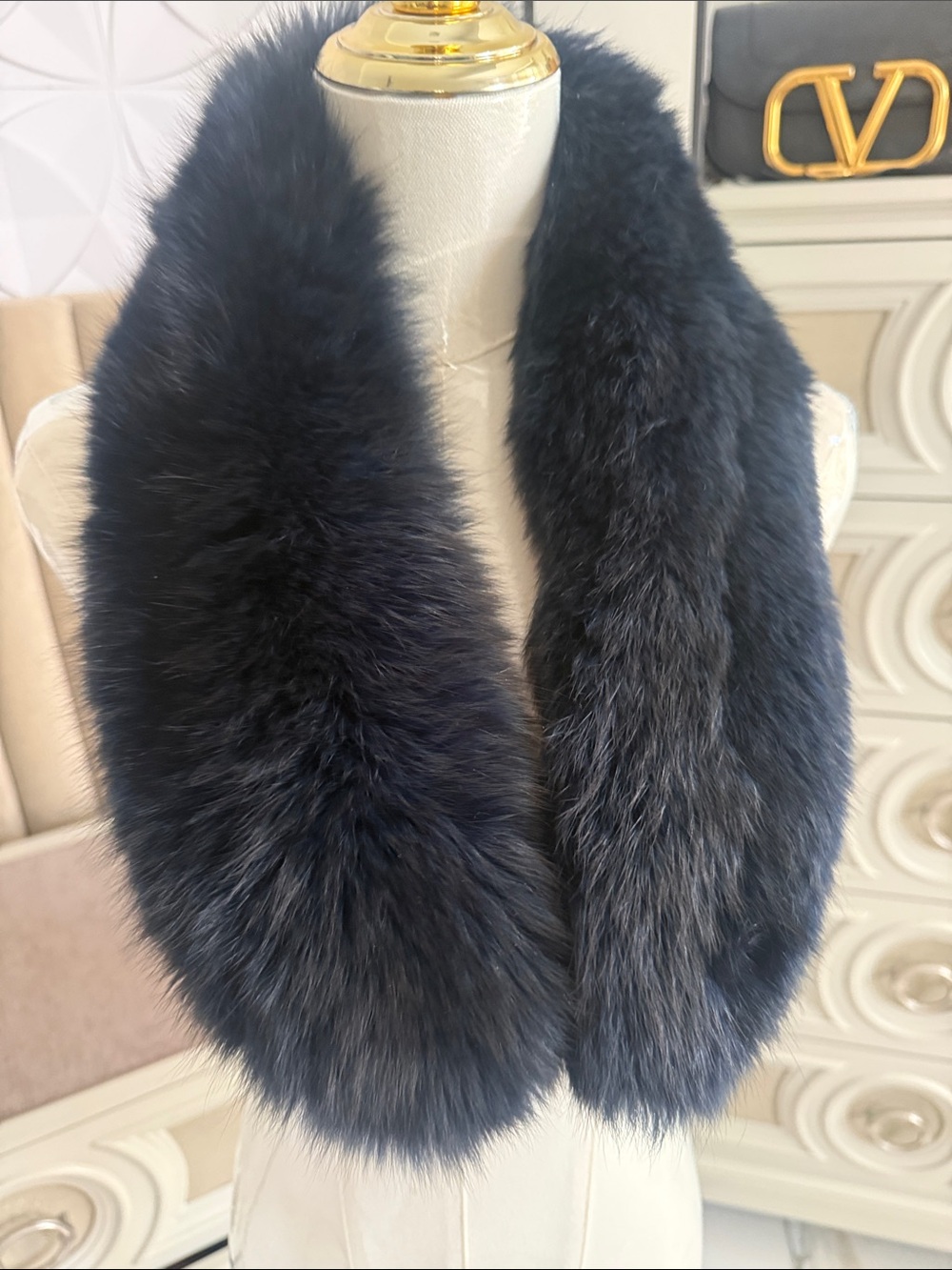 Fox fur clip on scarf collar navy blue